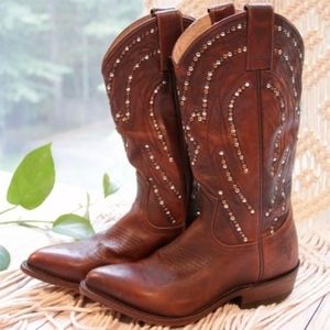 frye billy stud pull on